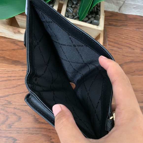 Michael Kors Jet Set Double Zip Wristlet - Picture 5 of 6